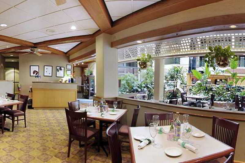 Embassy Suites By Hilton Chicago Schaumburg Woodfield Restaurant photo